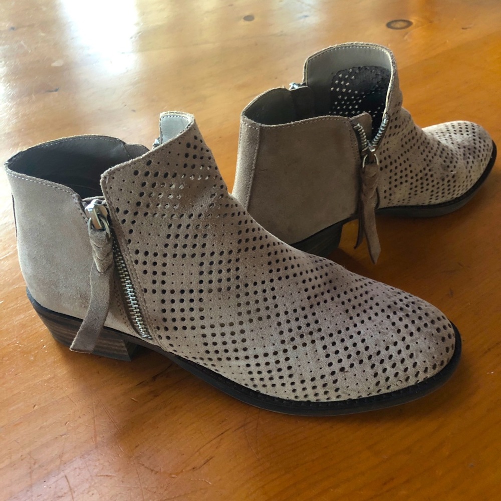 La Dolce Vita perforated suede low boots.